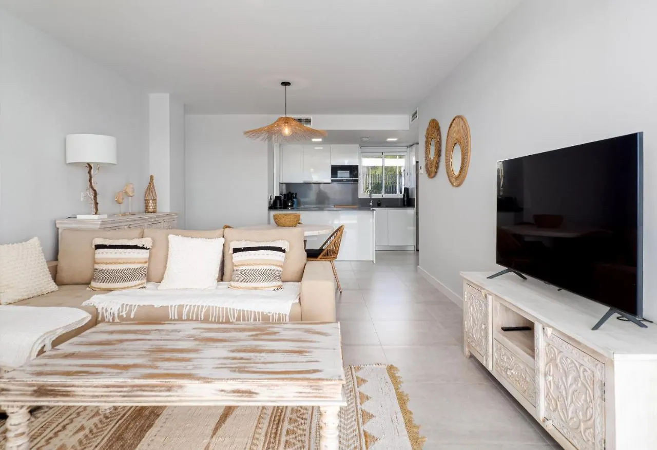 Via Celere 2325 Luxury Sea View Appartment 卡萨雷斯 0*,  西班牙